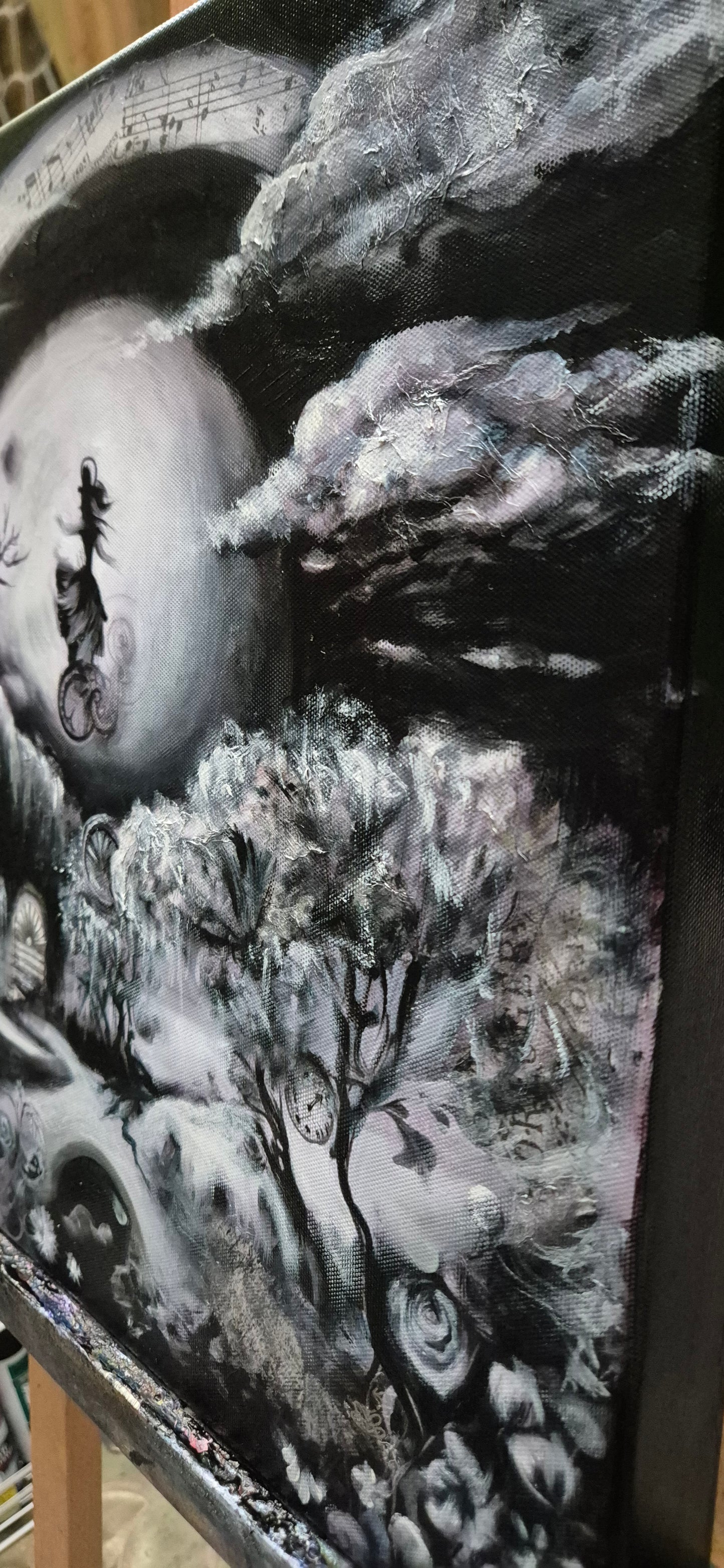 Full moon in Wonderland